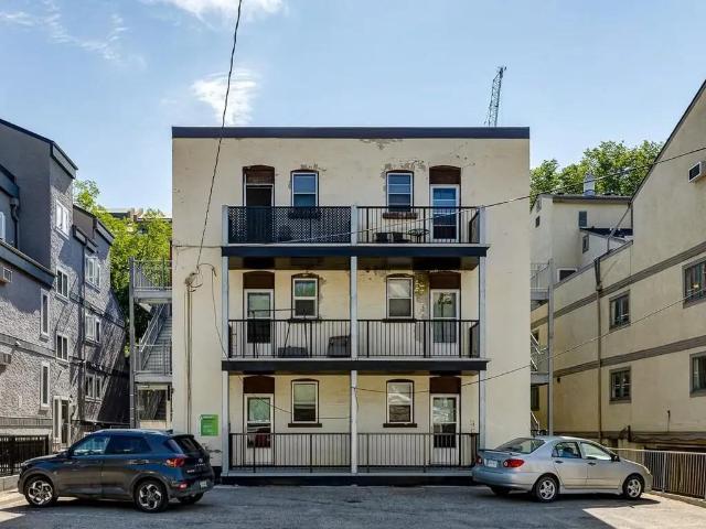 Rideau Classic 1 Bedroom Apartment for Rent at 427 4th Ave N, Saskatoon, SK S7K 2M4 City Park
