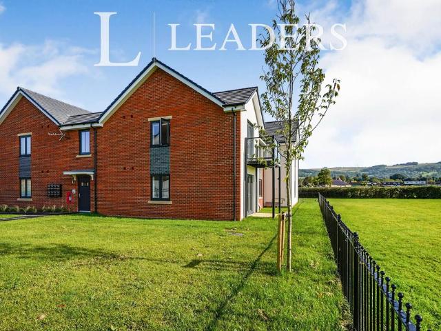 Ridge Close, GL52 2 bed flat to rent £1,450 pcm £335 pw