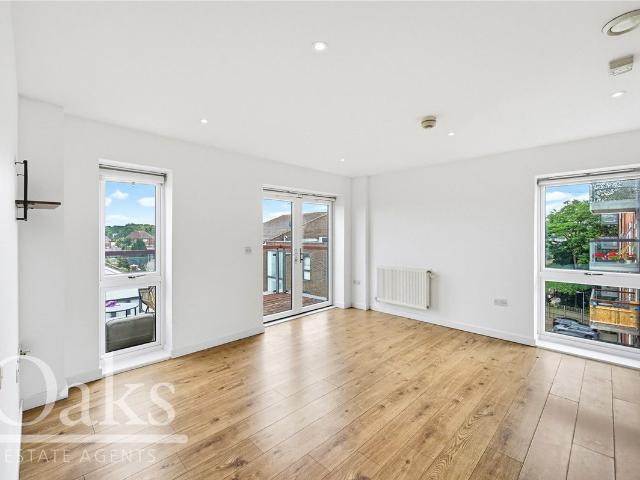 Ridge Place, Orpington BR5, 2 bed flat to rent, £1,650 pcm | PrimeLocation