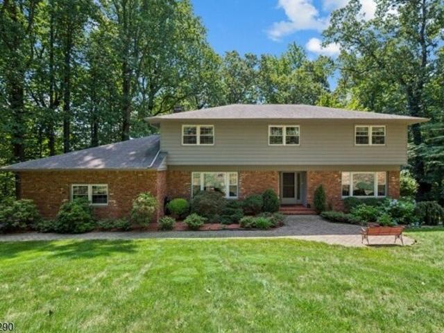 Ridge Rd, Watchung, Home For Sale