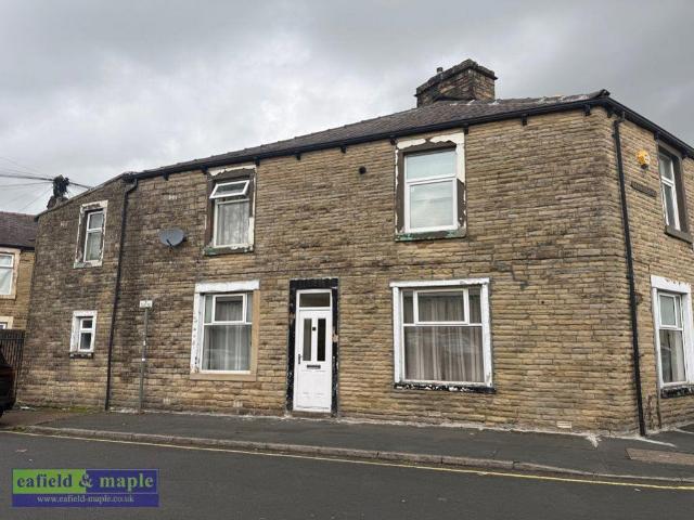 Ridge Road, Burnley 3 bed flat to rent £650 pcm £150 pw