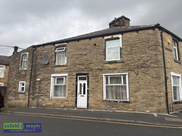 Ridge Road, Burnley BB11, 3 bed flat to rent, £650 pcm | PrimeLocation
