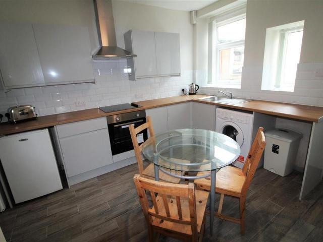 Ridge Street, Lancaster LA1 3 bed private hall to rent £581 pcm £134 pw