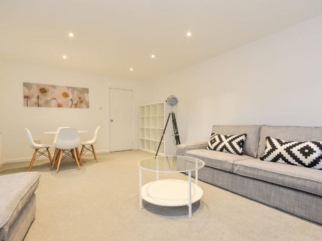 Ridgemont Close OX2, 3 bed flat to rent, £1,950 pcm | PrimeLocation