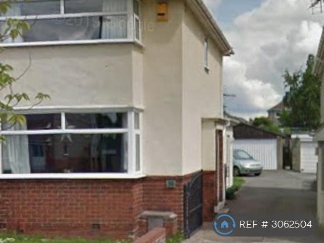 Ridgehill Avenue, Sheffield, S12 2 bed semi detached house to rent £850 pcm £196 pw