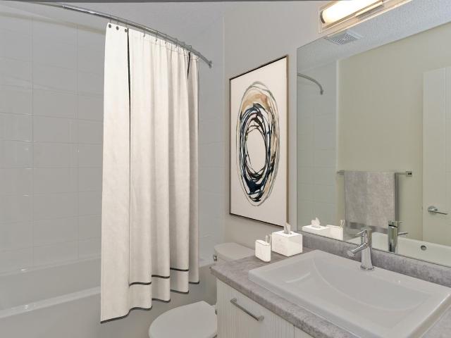 Ridgeview Gardens 3 Bedroom Home for Rent at 65 Lynnridge Villas Se, Calgary, AB T2C 2N1 Ogden