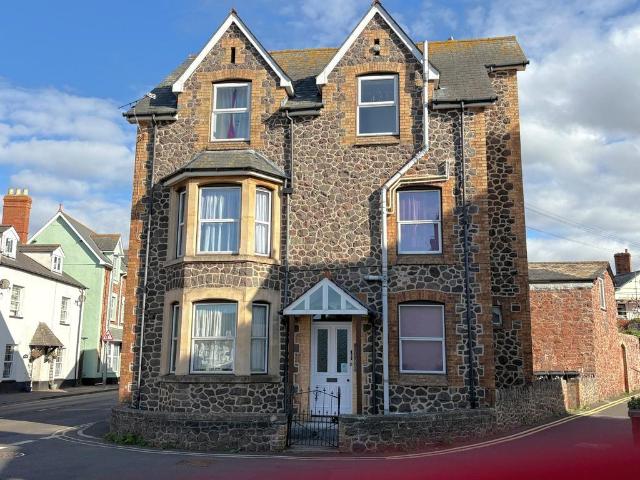 Ridgeway, Bircham Road, Minehead. 1 bed apartment to rent £895 pcm £207 pw