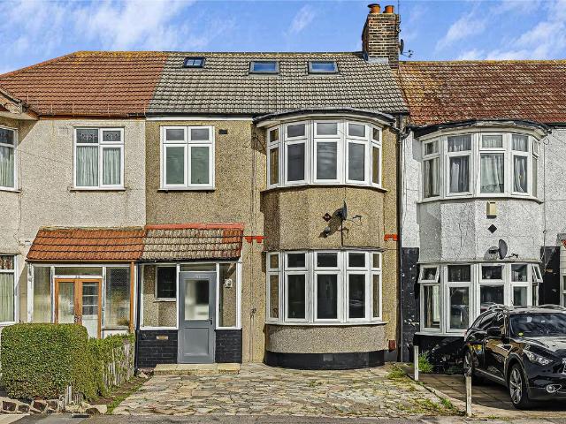 Ridgeway Gardens, Ilford IG4, 4 bed terraced house to rent, £2,700 pcm | PrimeLocation