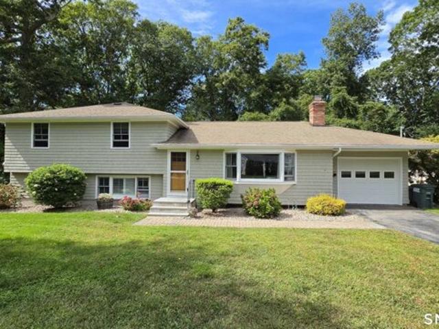 Ridgewood Dr, Groton, Home For Sale
