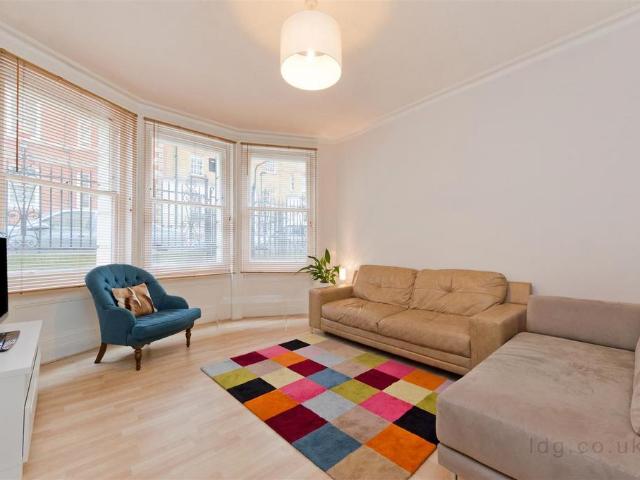 Ridgmount Gardens, London WC1E 2 bed apartment to rent £2,900 pcm £669 pw