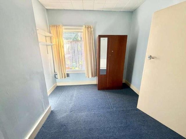 Ridgway Road, Luton, LU2