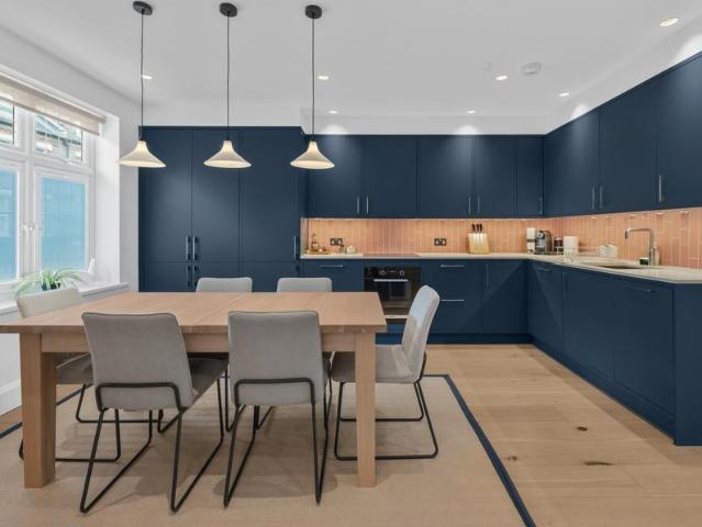 Ridgway, SW19 3 bed flat to rent £4,250 pcm £981 pw