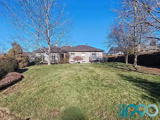 Rieupeyroux 12240 Achat / Vente maison 7 pièces t7 terrasse