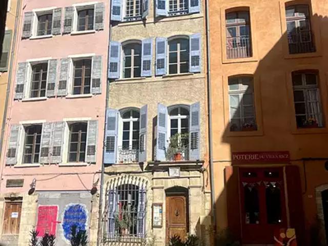 Riez 04500 Achat / Vente maison 8 pièces t8