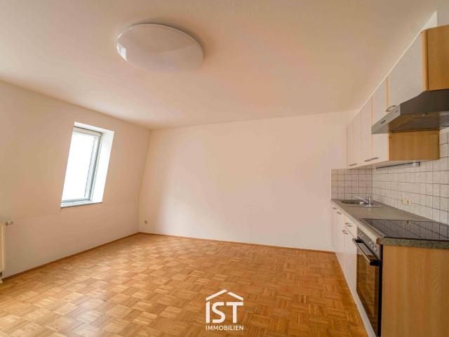 Ried i. I. Wohnen direkt am Stadtplatz 2 Zimmer Wohnung mit Dachterrasse