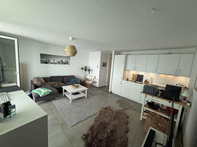 Riedberg: 2 Zimmer Wohnung 65qm, Balkon, Tiefgarage, SOFORT FREI