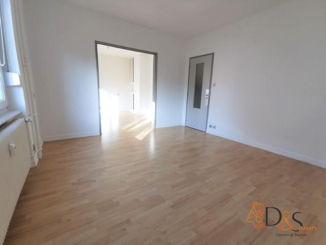 Riedisheim, Appartement T3 rénové avec balcon, cave et garage