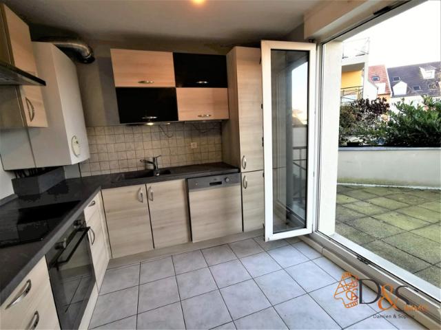 Riedisheim, Lumineux F3 d'environ 70m2, 2 chambres avec terrasse