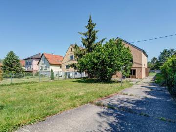 RIESEN GRUND Großes Haus in Untersiebenbrunn!