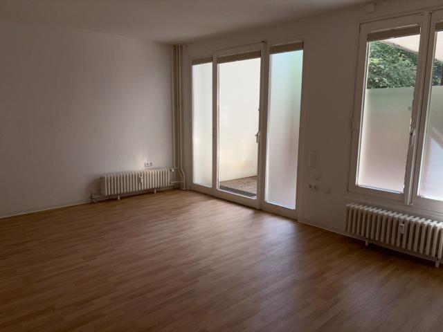 Riesige Familienwohnung mit Terrasse und Gäste WC!