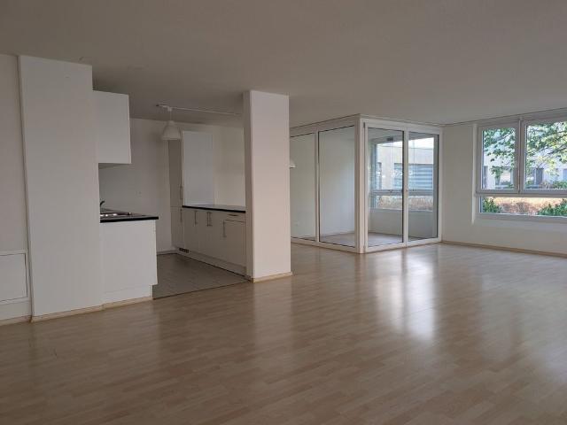Riesiges Studio im Sabag Areal