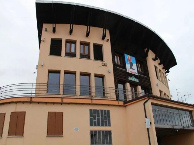 Rifugio Panoramico Servito da Seggiovia 496m² Frabosa Soprana