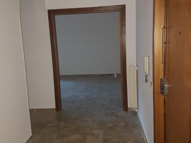 Rif.09 Appartamento con ascensore non arredato