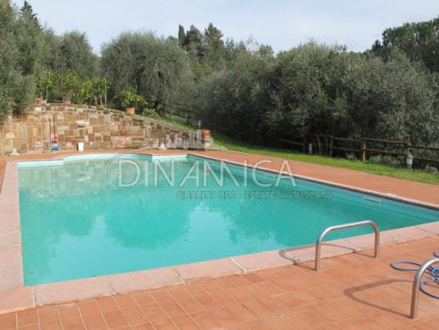 Rif.1003 233C 163m² Palaia