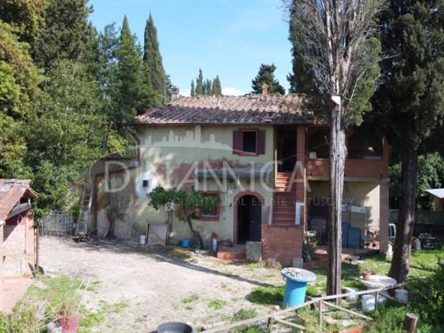 Rif. 1004 106 Chiedere di Andrea 246m² Usigliano