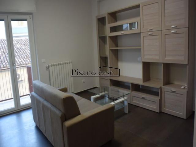 RIF. 10/25 AFFITTASI LUSSUOSO APPARTAMENTO IN PIENO CENTRO