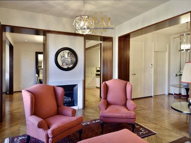 rif. 118 Amazing apartment with the terrace overlooking the Ponte Vecchio