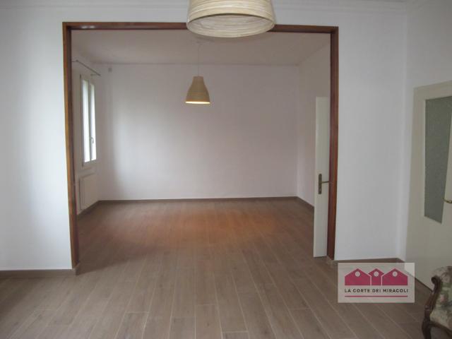 RIF. 1268X PIACEVOLE CASA LIBERTY CON GIARDINO PRIVATO