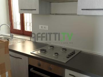 Rif. 21094 Appartamento, Quadrilocale Affitto a Luni, Dogana di Ortonovo