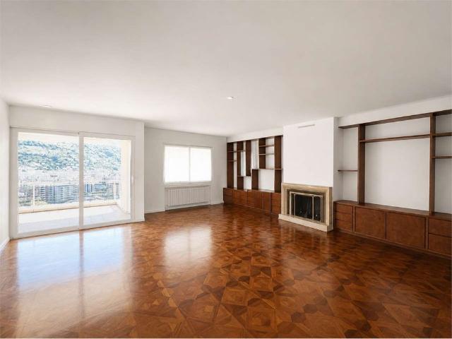 Rif.2645 Elegante Residenza di 400 mq con Vista Lago a Lugano