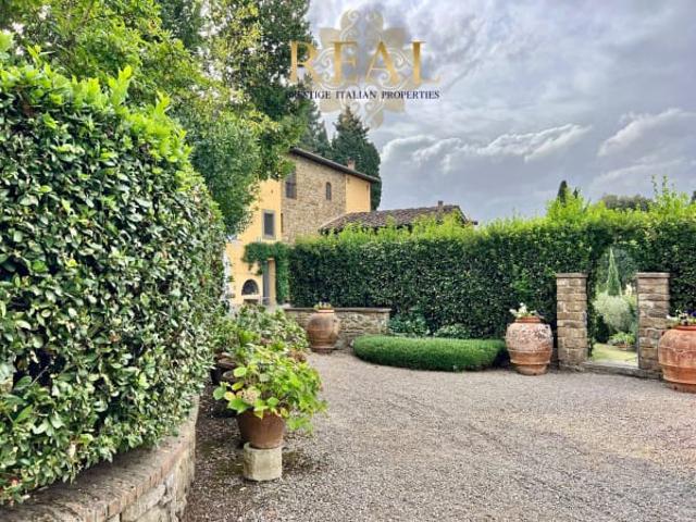 rif. 361 – Luxury Terraced House for Rent in Florence – Pian dei Giullari