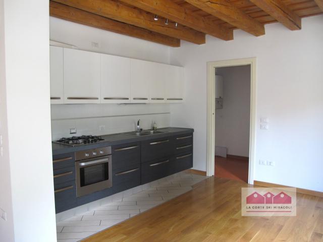 RIF. 803X ELEGANTE BICAMERE SU DUE LIVELLI