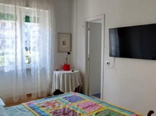 Rif. AC22 IT046033C2DFZY5WRJ Viareggio localita' citta giardino affitto estivo appartamento in condominio fronte mare
