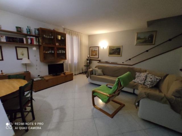 Rif. AL296 IT046005C2BDA7234J Affitto estivo duplex vista mare a due passi dalla spiaggia it046005c2bda7234j