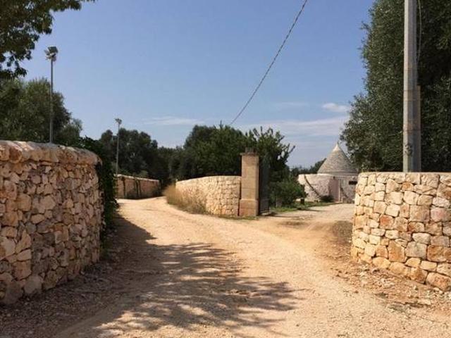 Rif. B72 Trulli in Affitto a Ostuni