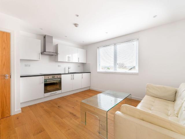 Riffel Road, Willesden Green, London NW2, 1 bed flat to rent, £1,800 pcm | PrimeLocation