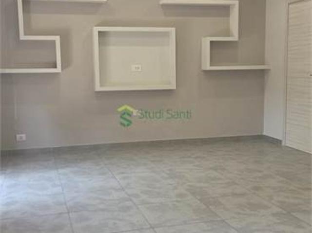 RIFINITO TRE VANI OLTRE ACCESSORI