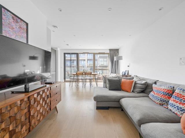 Rigel House, Hemming Street, Whitechapel E1, 2 bed flat to rent, £3,400 pcm | PrimeLocation