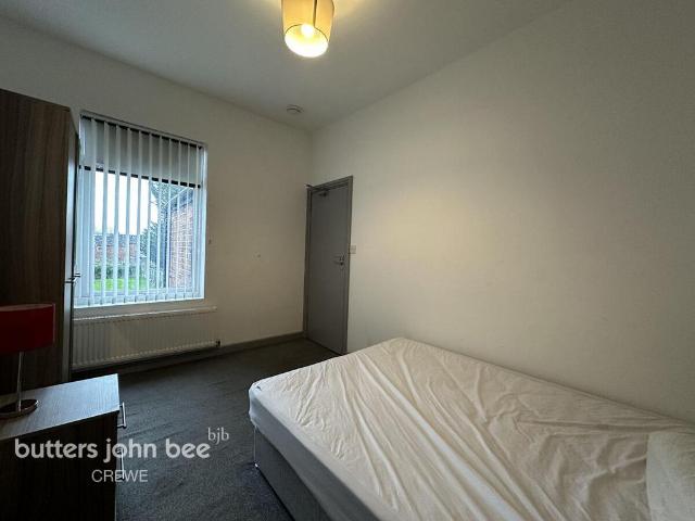 Rigg Street, CREWE 1 bed in a house share to rent £495 pcm £114 pw