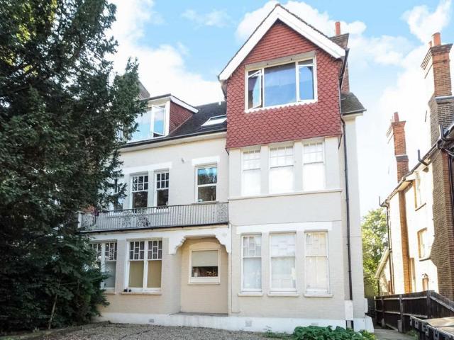 Riggindale Road, London SW16 1 bed flat to rent £1,900 pcm £438 pw