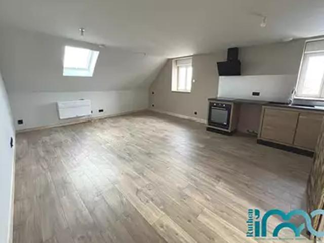 Rignac 12390 Location appartement 1 pièce t1 au dernier étage