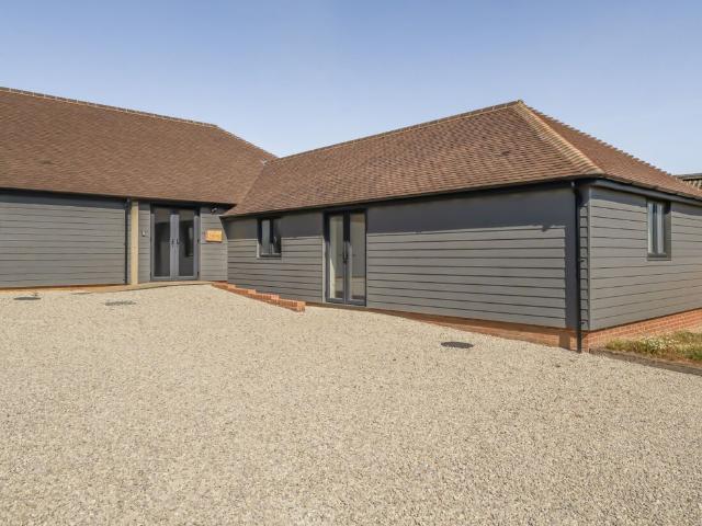 Rigshill Road, Otterden, Faversham, Kent ME13, 4 bed bungalow to rent, £2,100 pcm | PrimeLocation