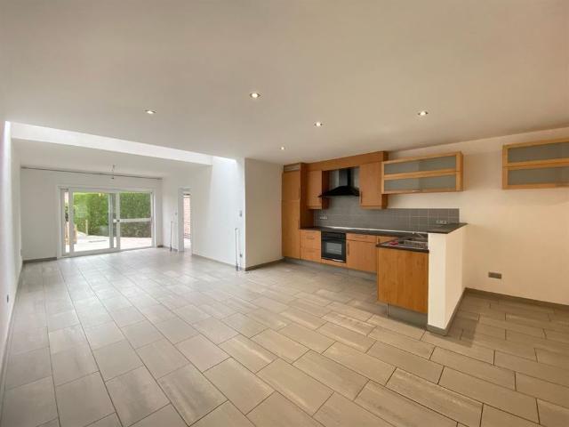 Rijwoning met garage en volwaardige 3 slaapkamers