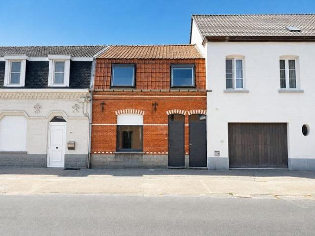 Rijwoning met 3 slaapkamers en tuintje vlakbij centrum Zo.