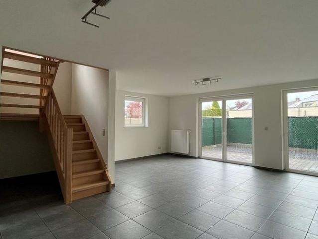 Rijwoning te huur in Maaseik voor € 1.250 met 3 slaapkamers