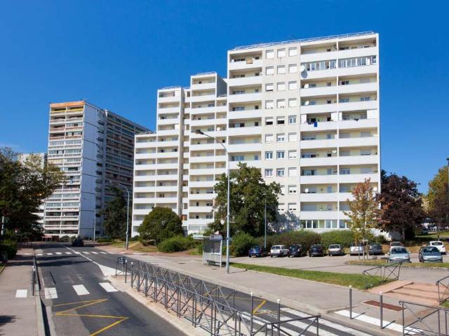 RILLIEUX LA PAPE Appartement T1Bis